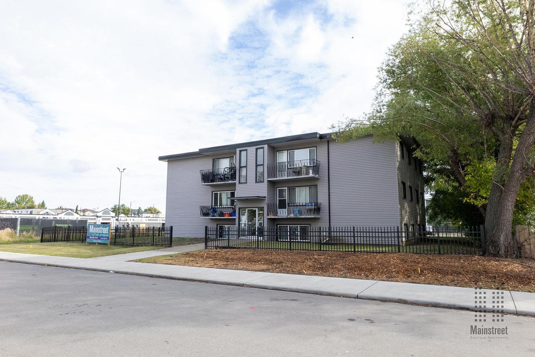 Aurora Place Apartments - Photo 14