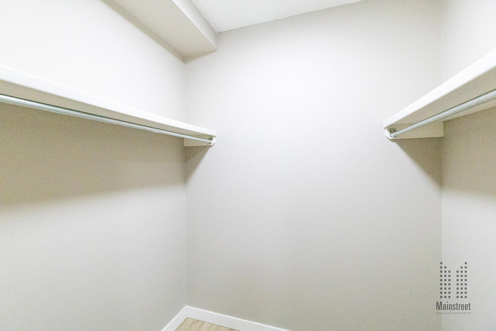 Crescent Heights Apartments - Photo 15