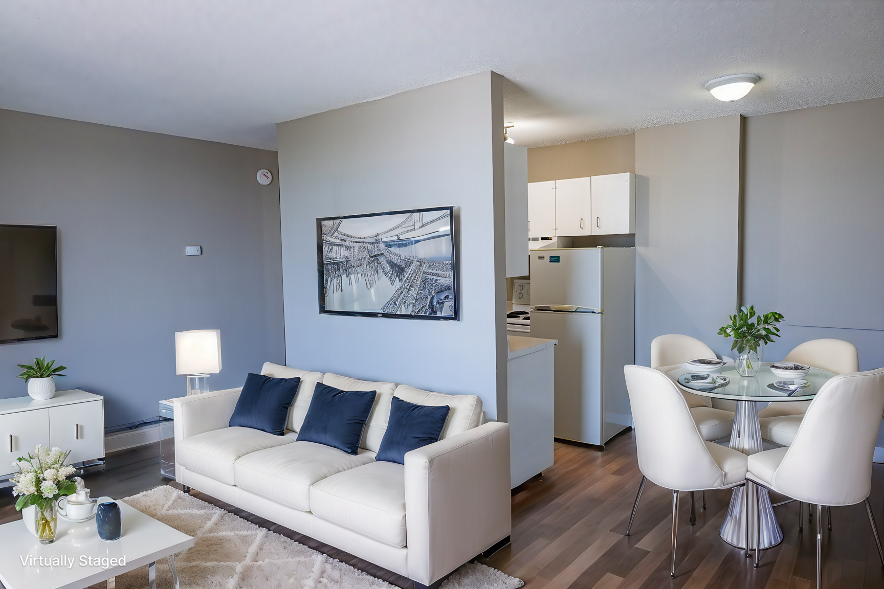 1612 Apartments - Photo 10