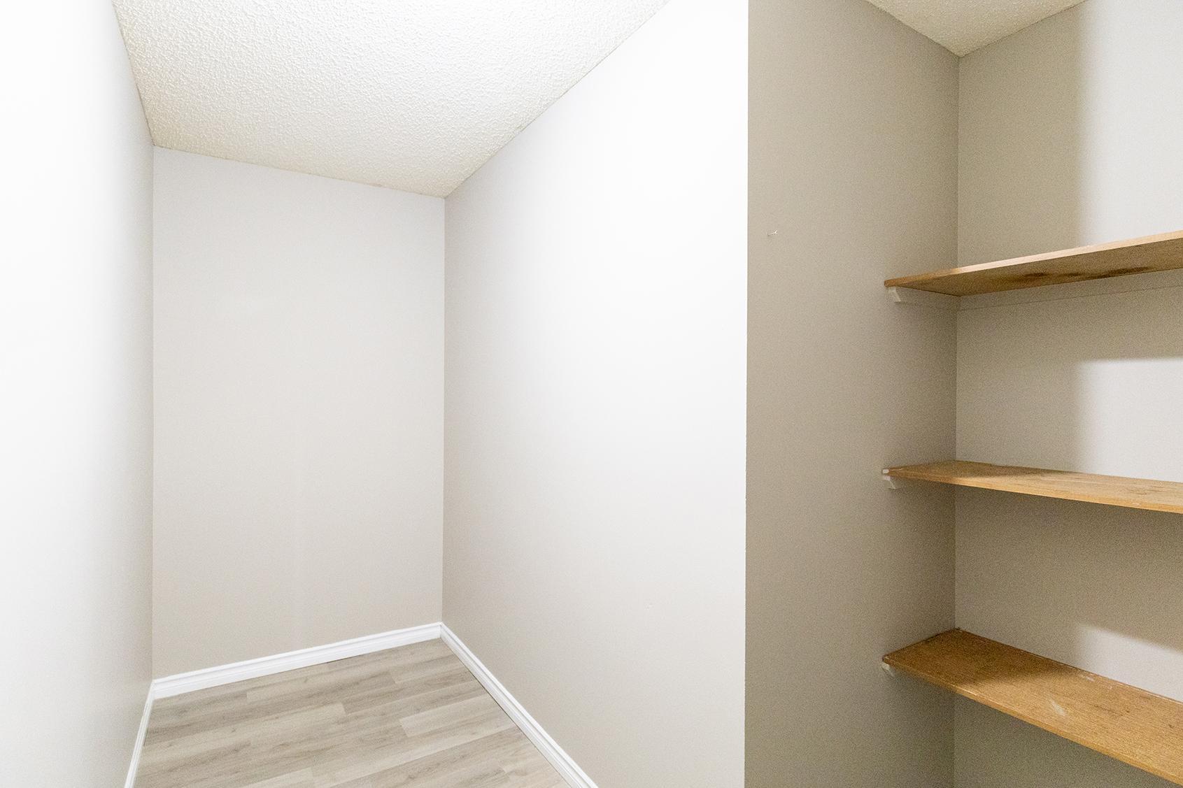 Falconcrest Village - Photo 12
