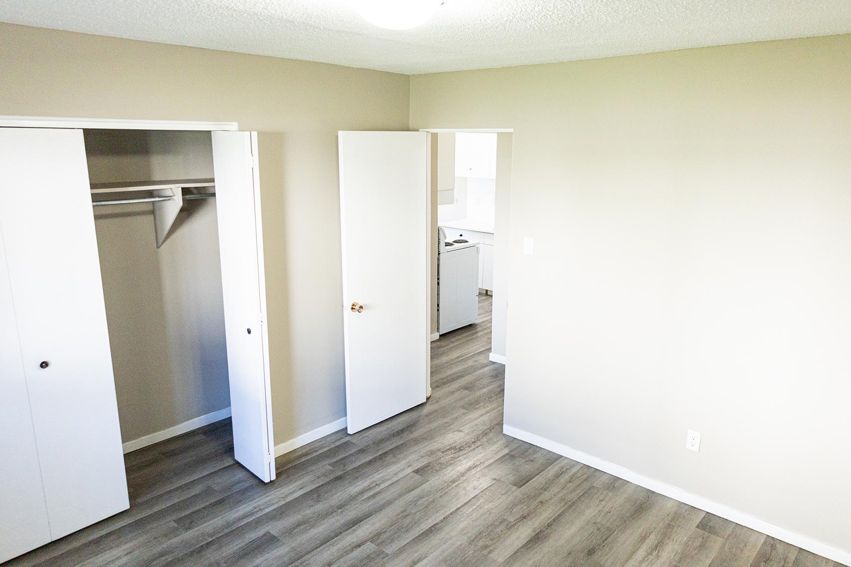 Bowness 4311 Apartments - Photo 17