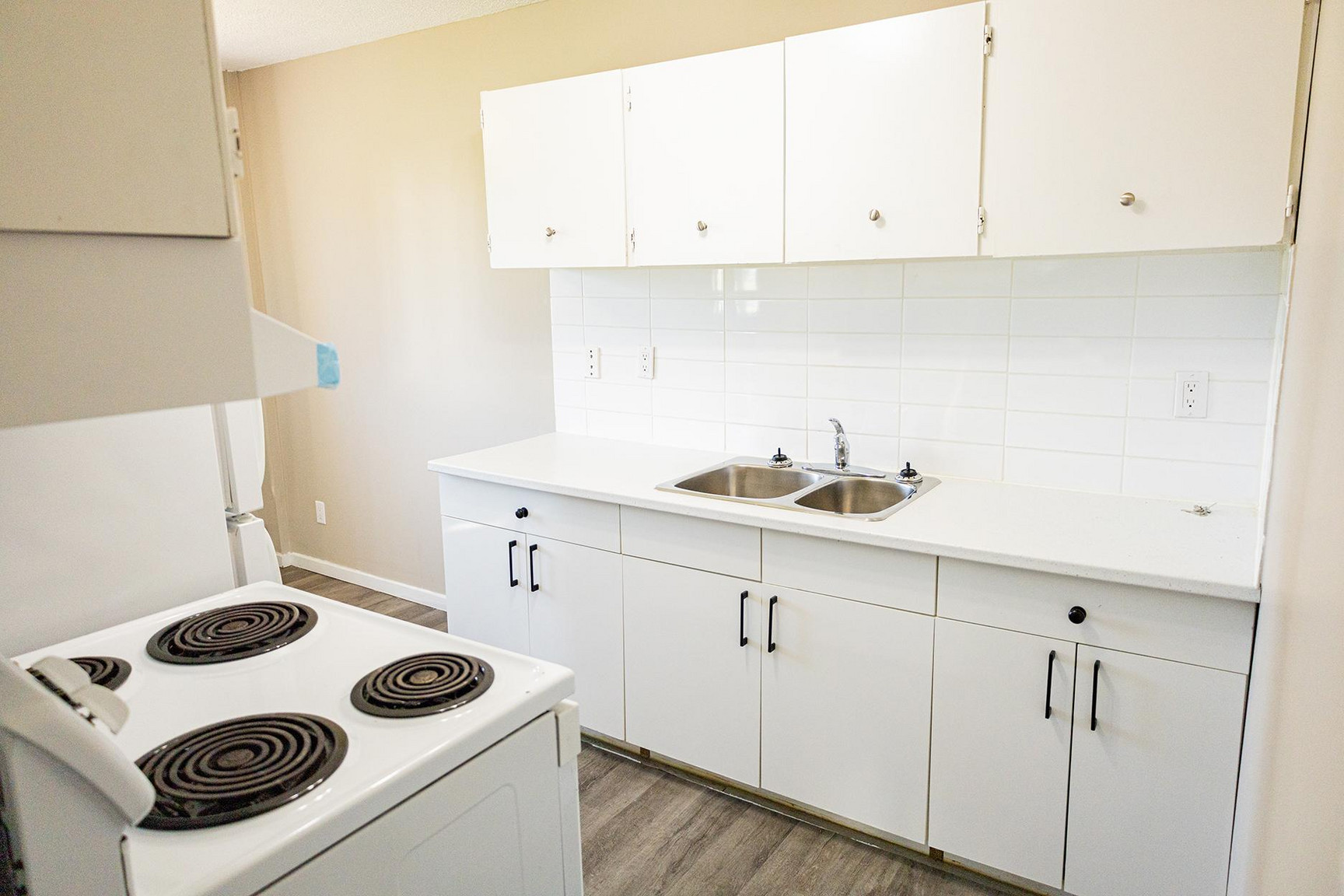 Bowness 4311 Apartments - Photo 5