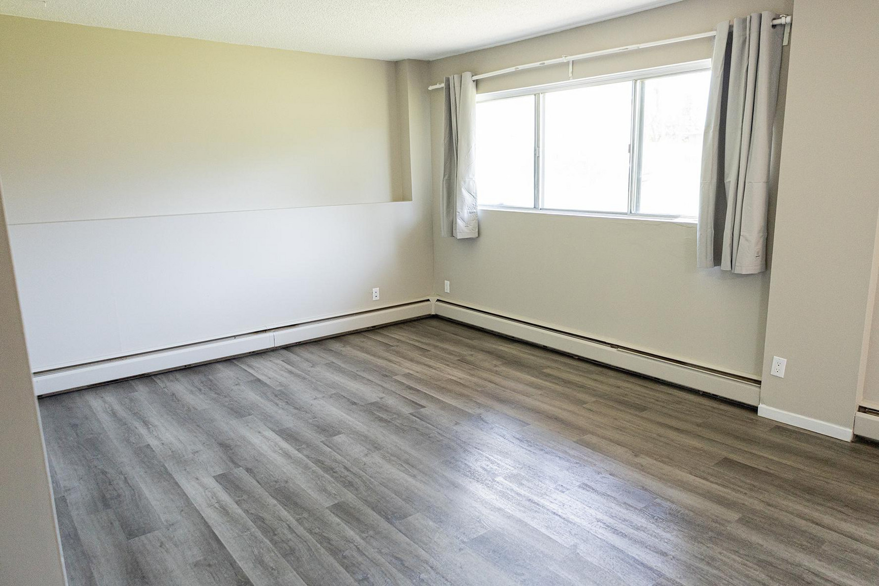 Bowness 4311 Apartments - Photo 10