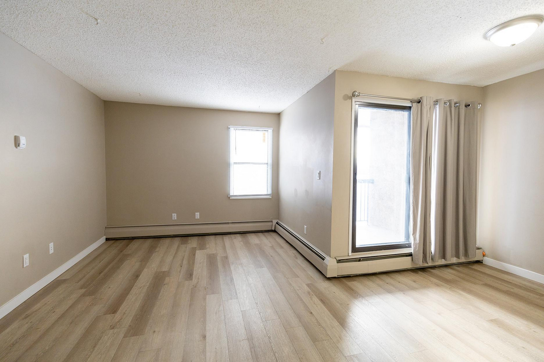 Cedarbrae Manor - Photo 37