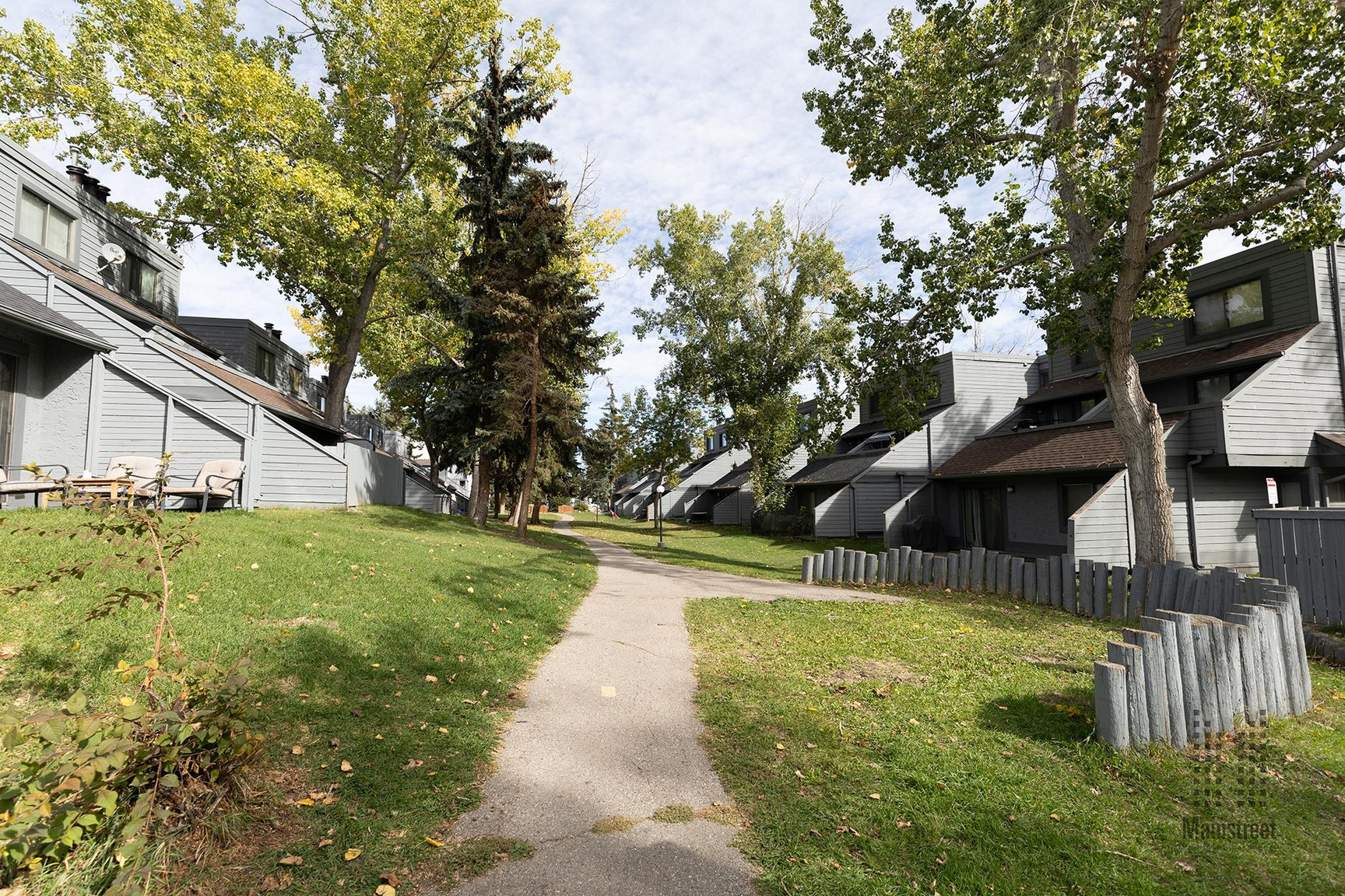 Queen's Park Townhomes - Photo 10
