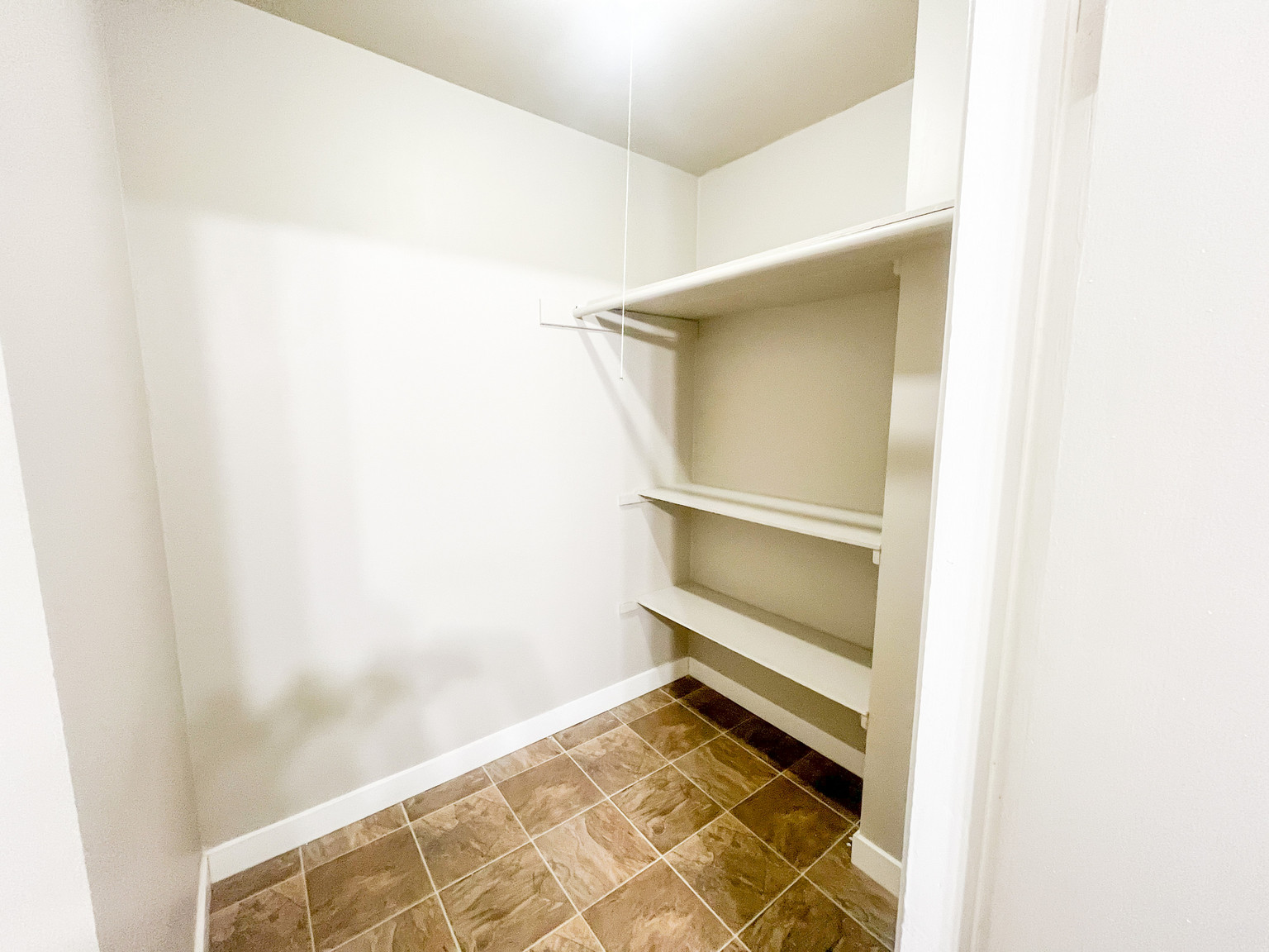 Rose Apartments - Photo 10