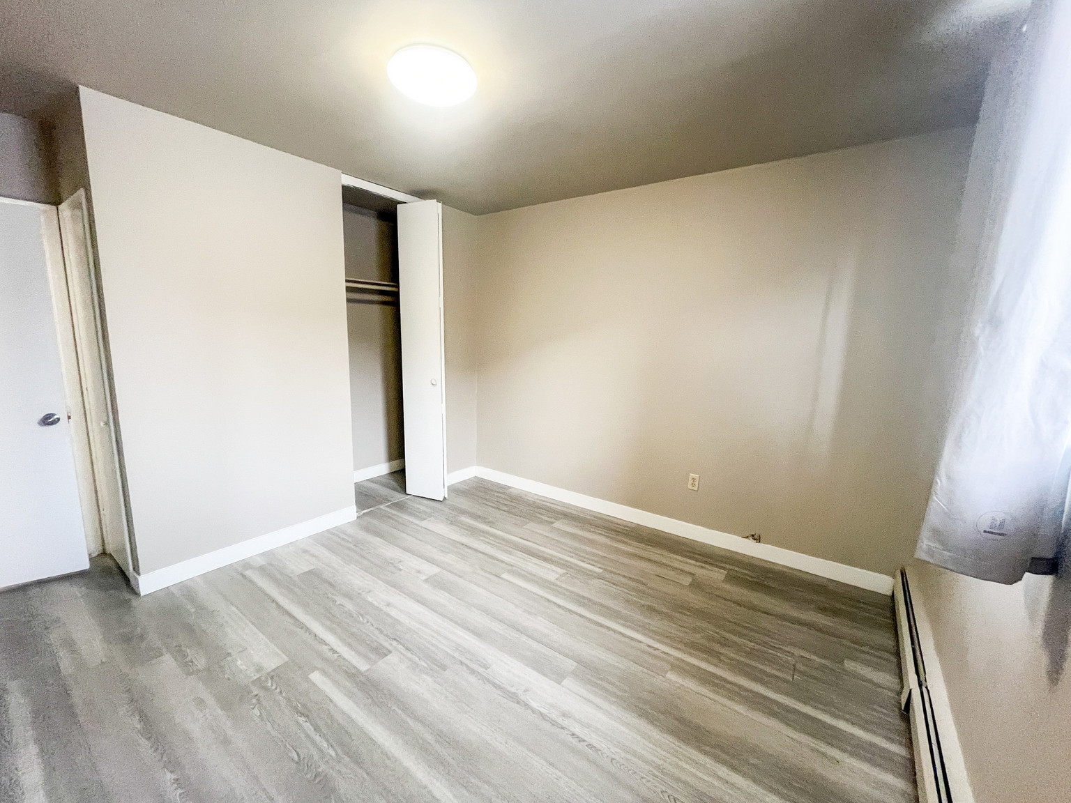 Rose Apartments - Photo 12