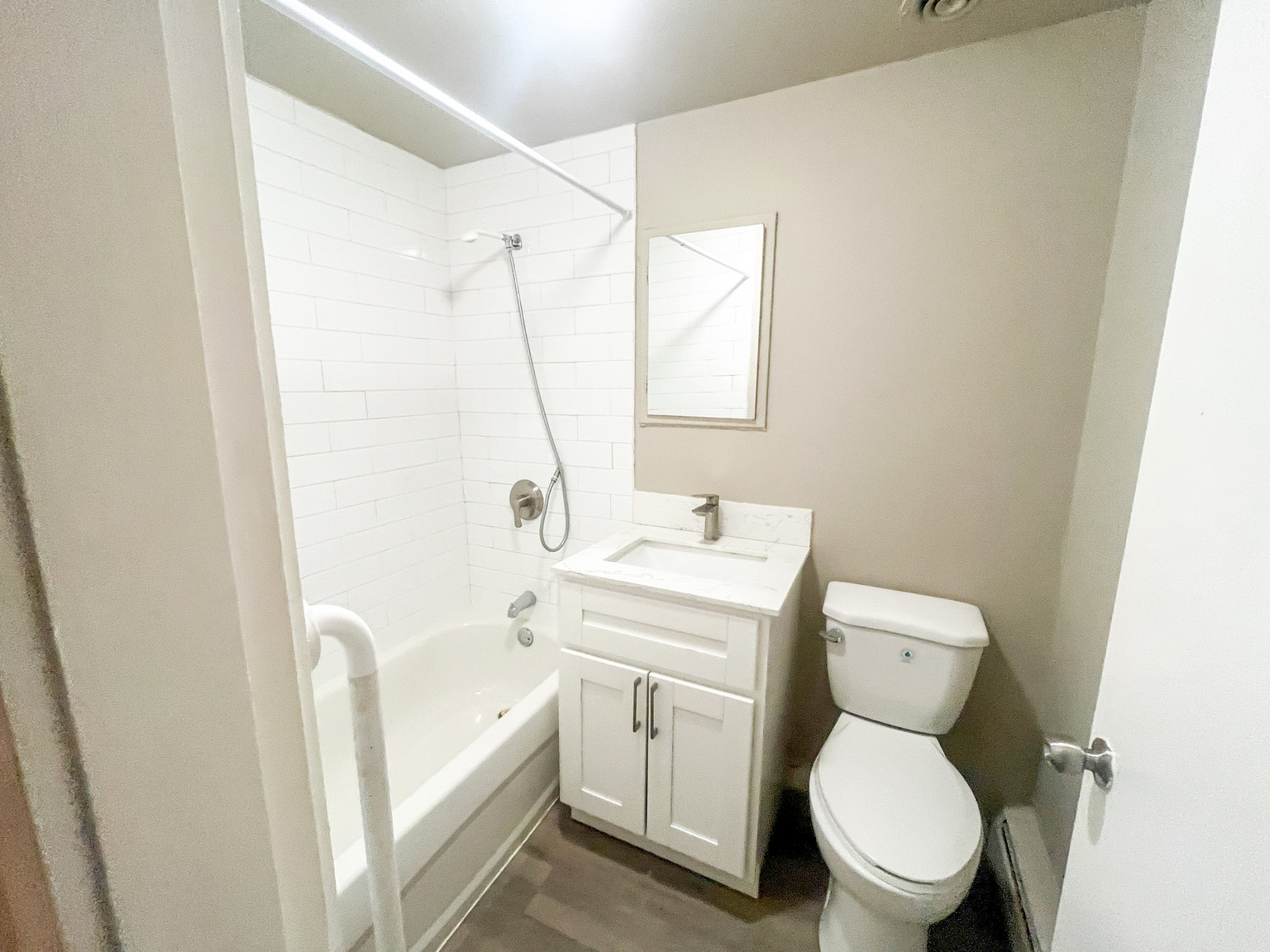 Victoria Apartments - Photo 14