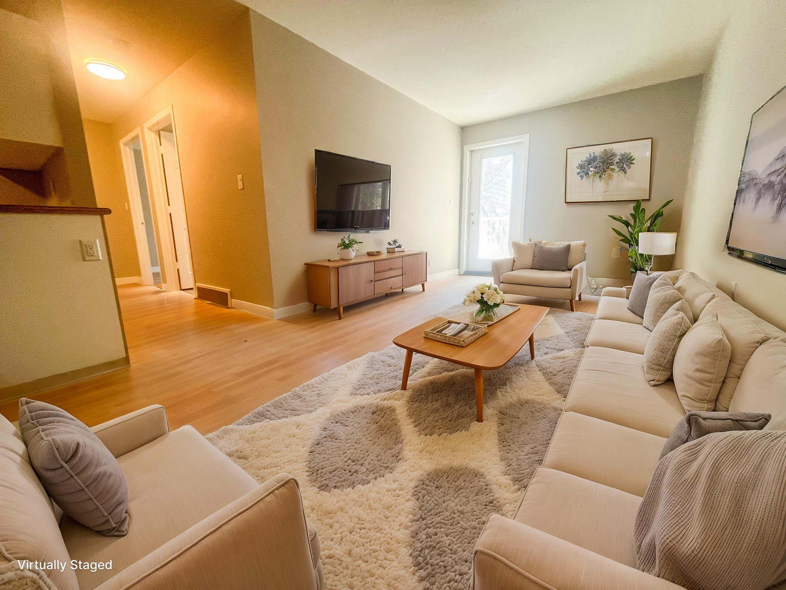 Regina Court Apartments - Photo 3