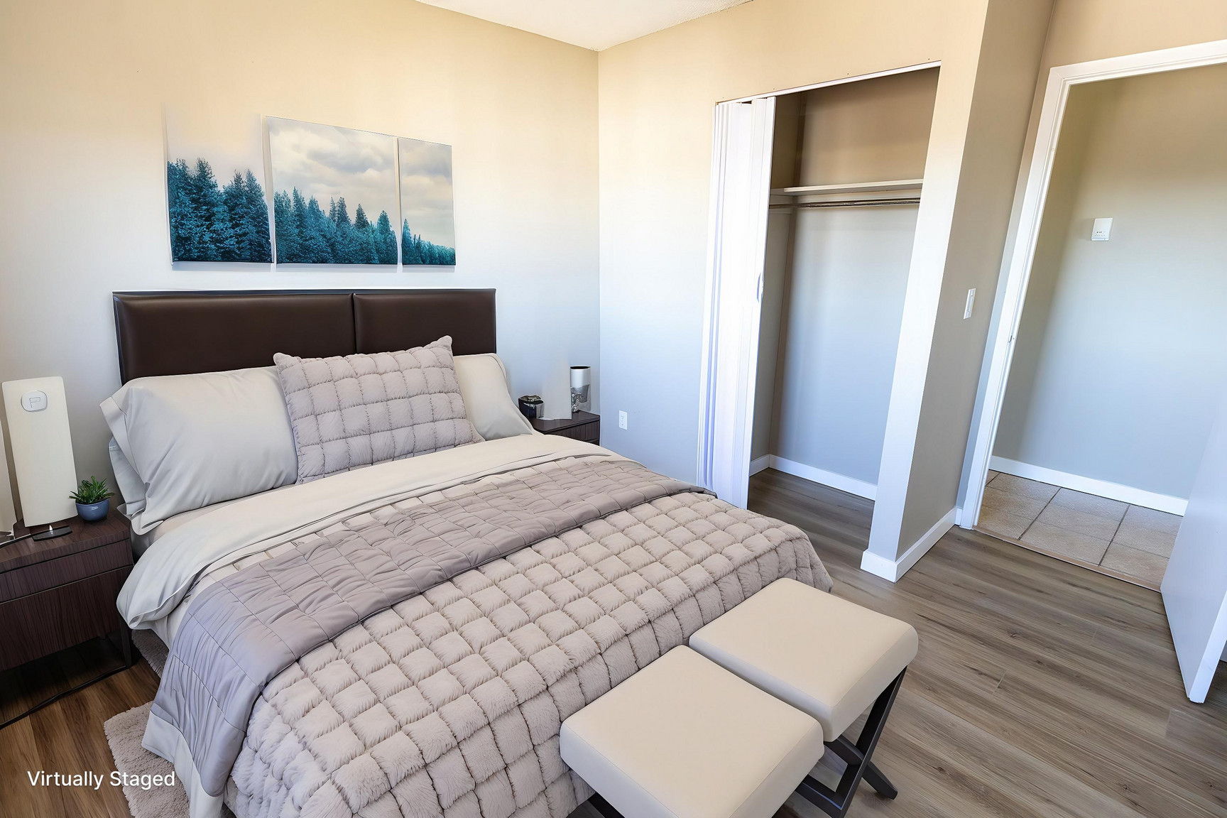2501 Apartments - Photo 12