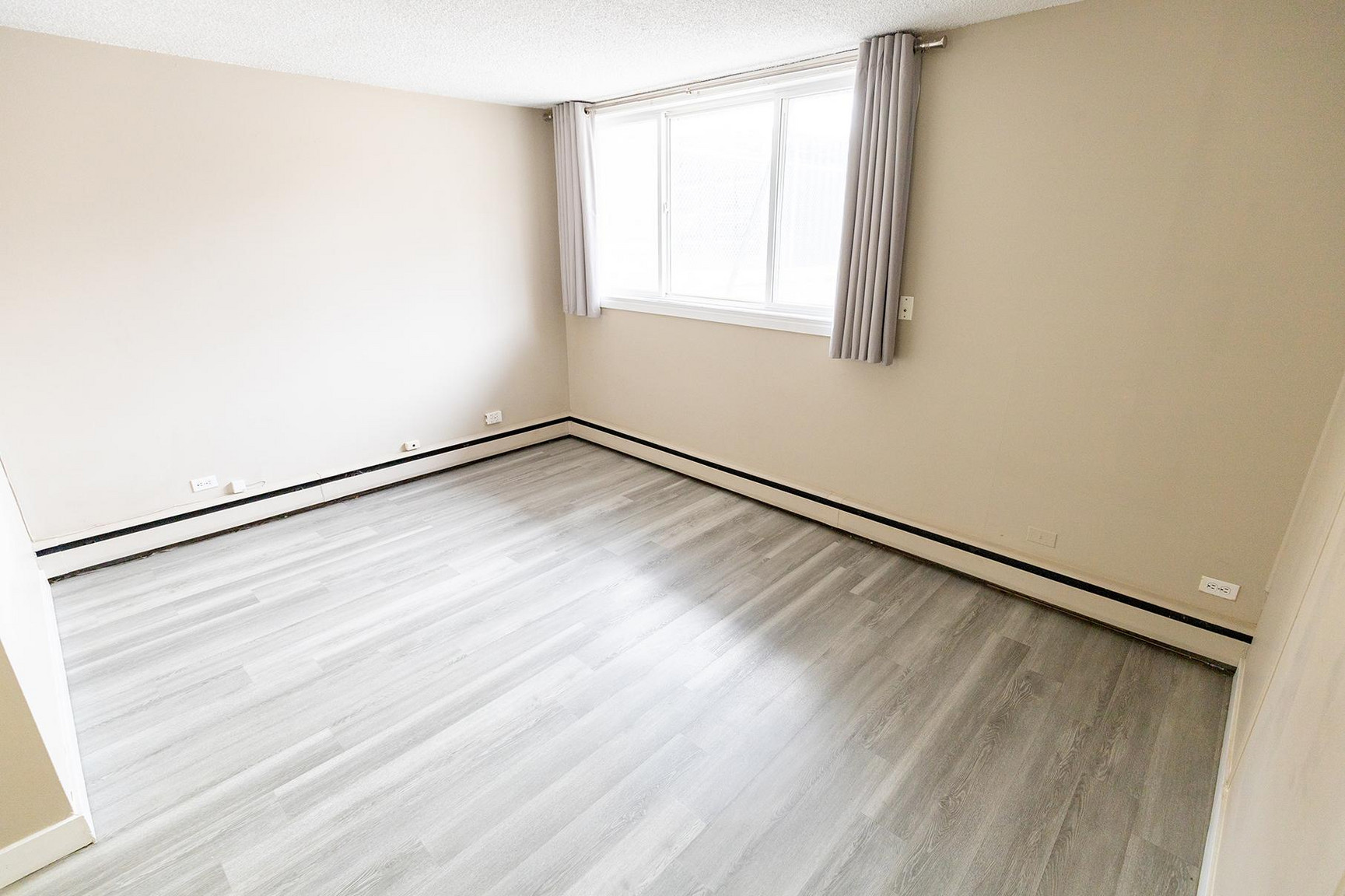 Sharma Apartments - Photo 14