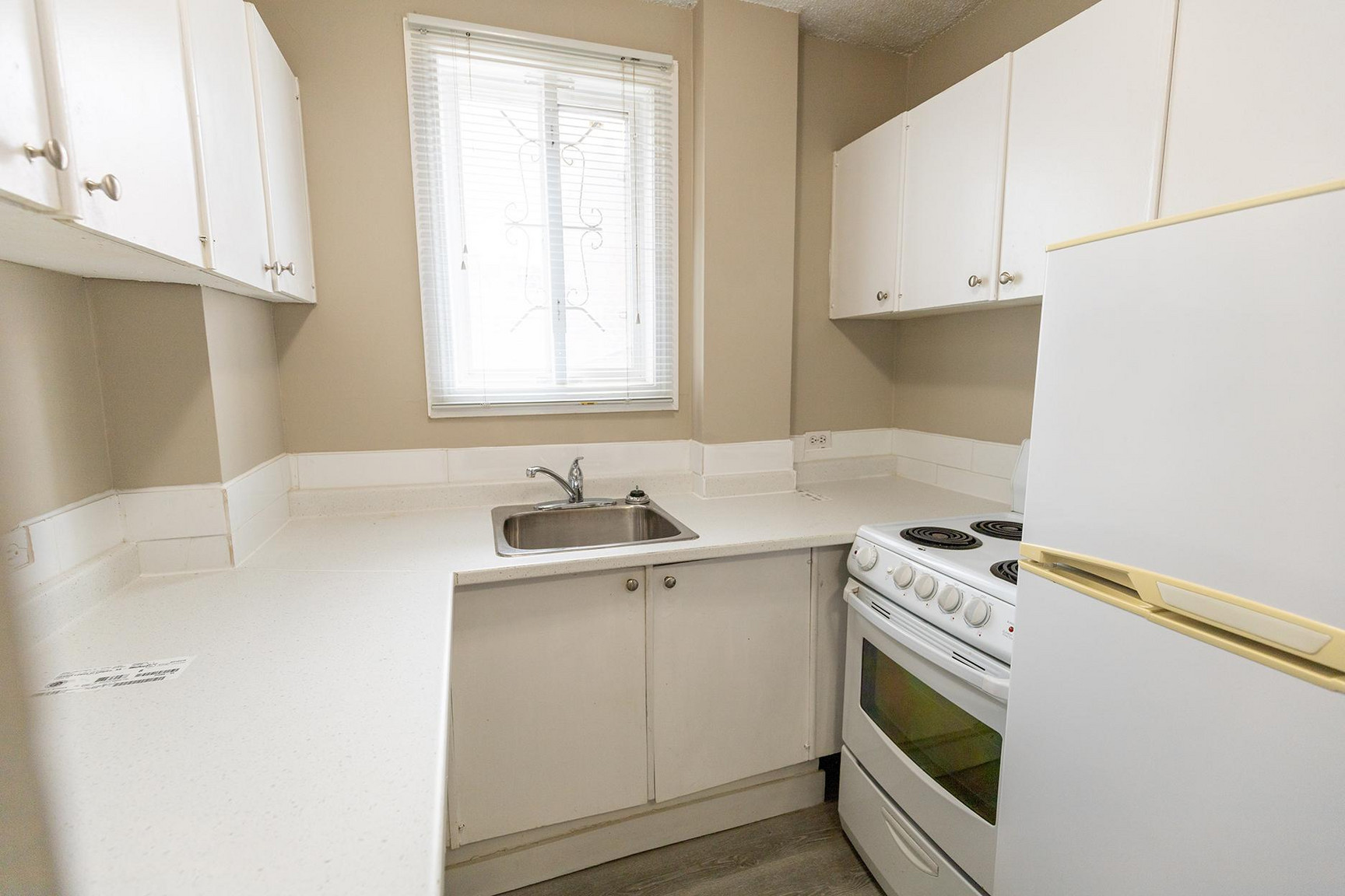 Sharma Apartments - Photo 5
