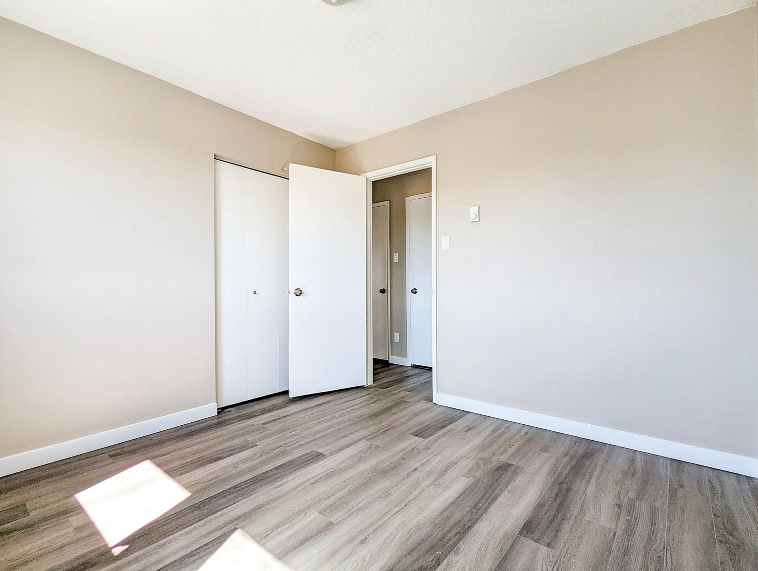 Uptown Apartments - Photo 5