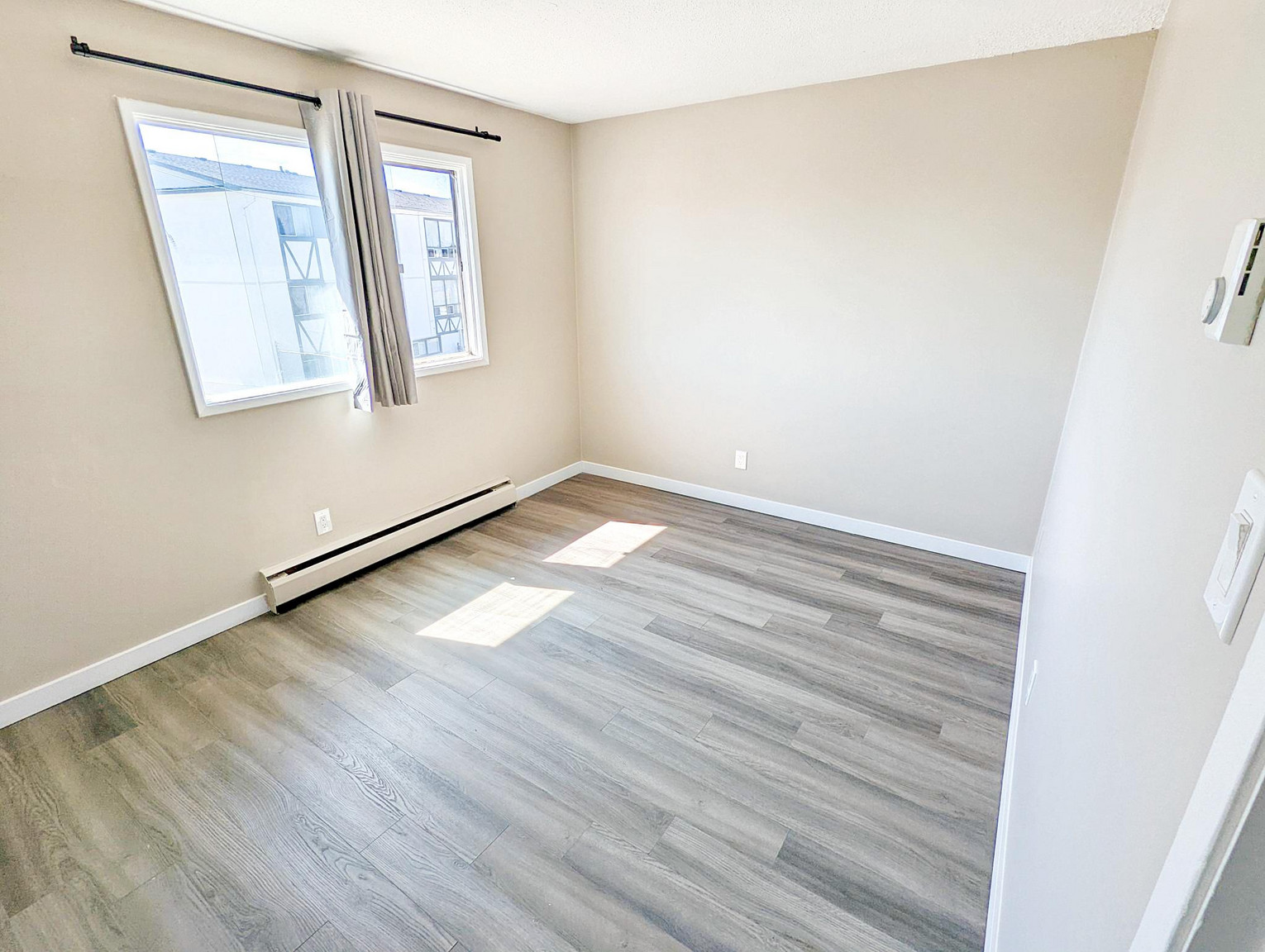Uptown Apartments - Photo 9