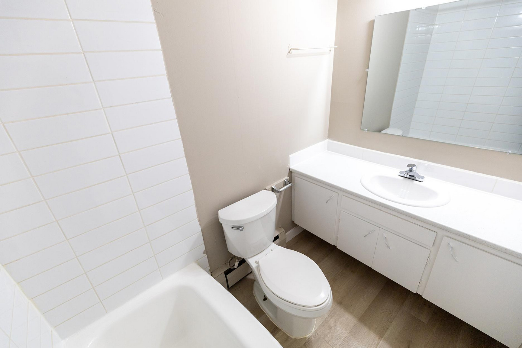 Elbow Mission Apartments - Photo 17