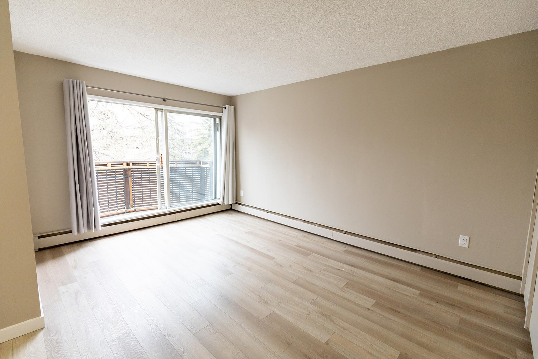 Elbow Mission Apartments - Photo 20