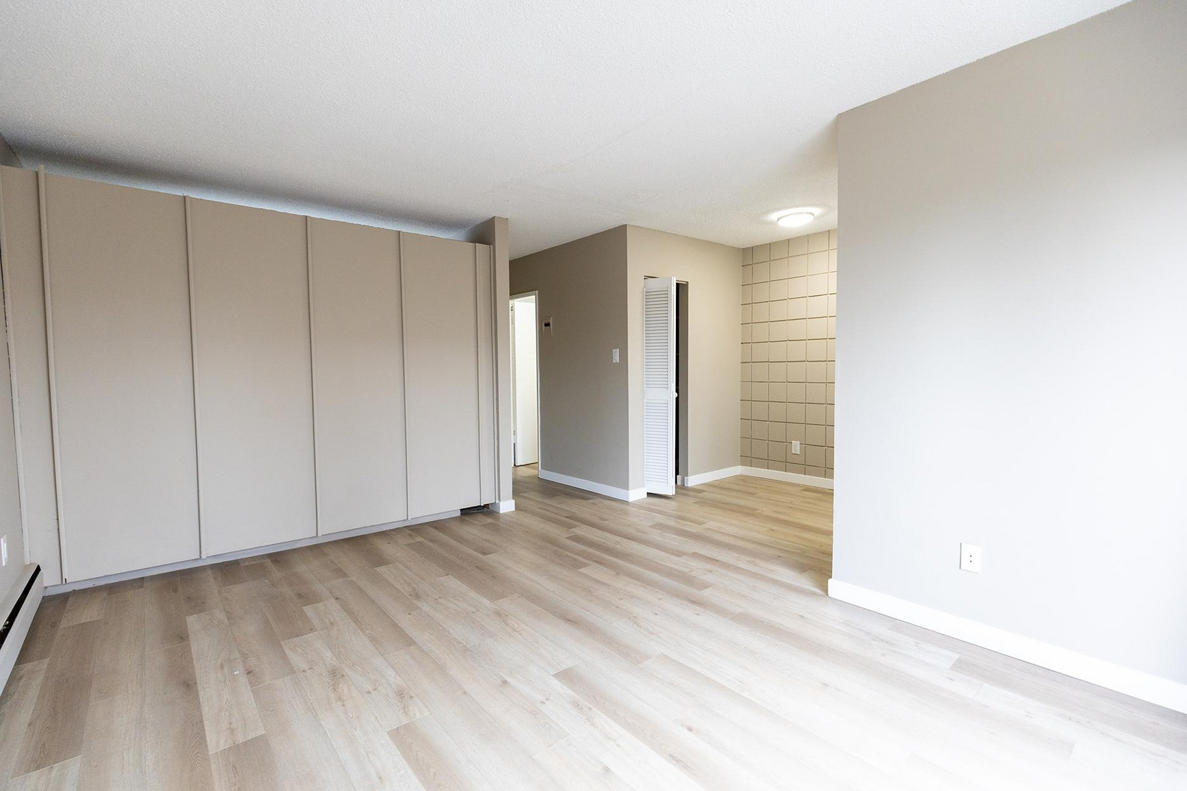 Elbow Mission Apartments - Photo 11