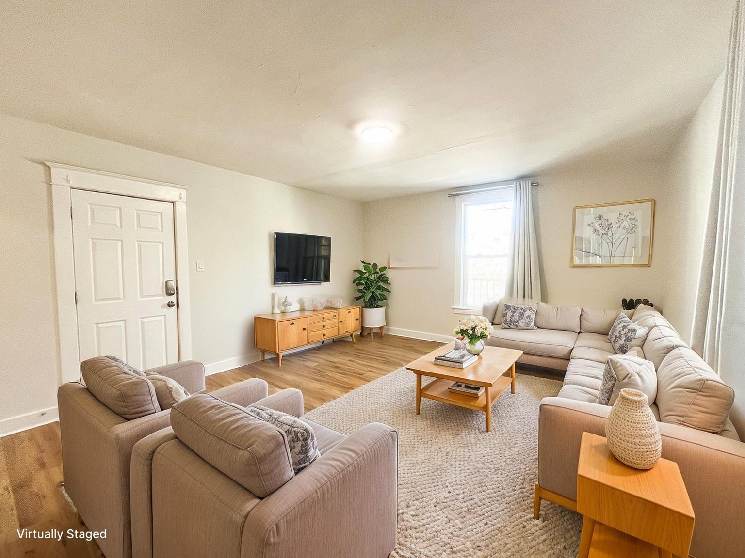 Royal Mission Apartments - Photo 2