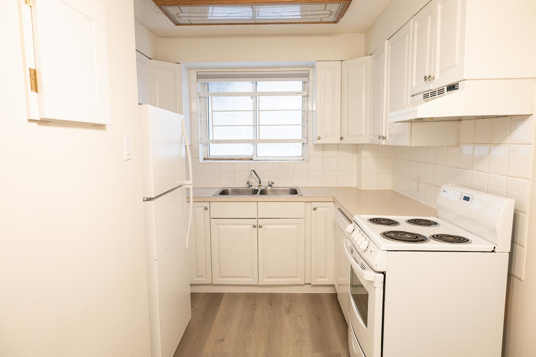 Dartmouth Apartments - Photo 8