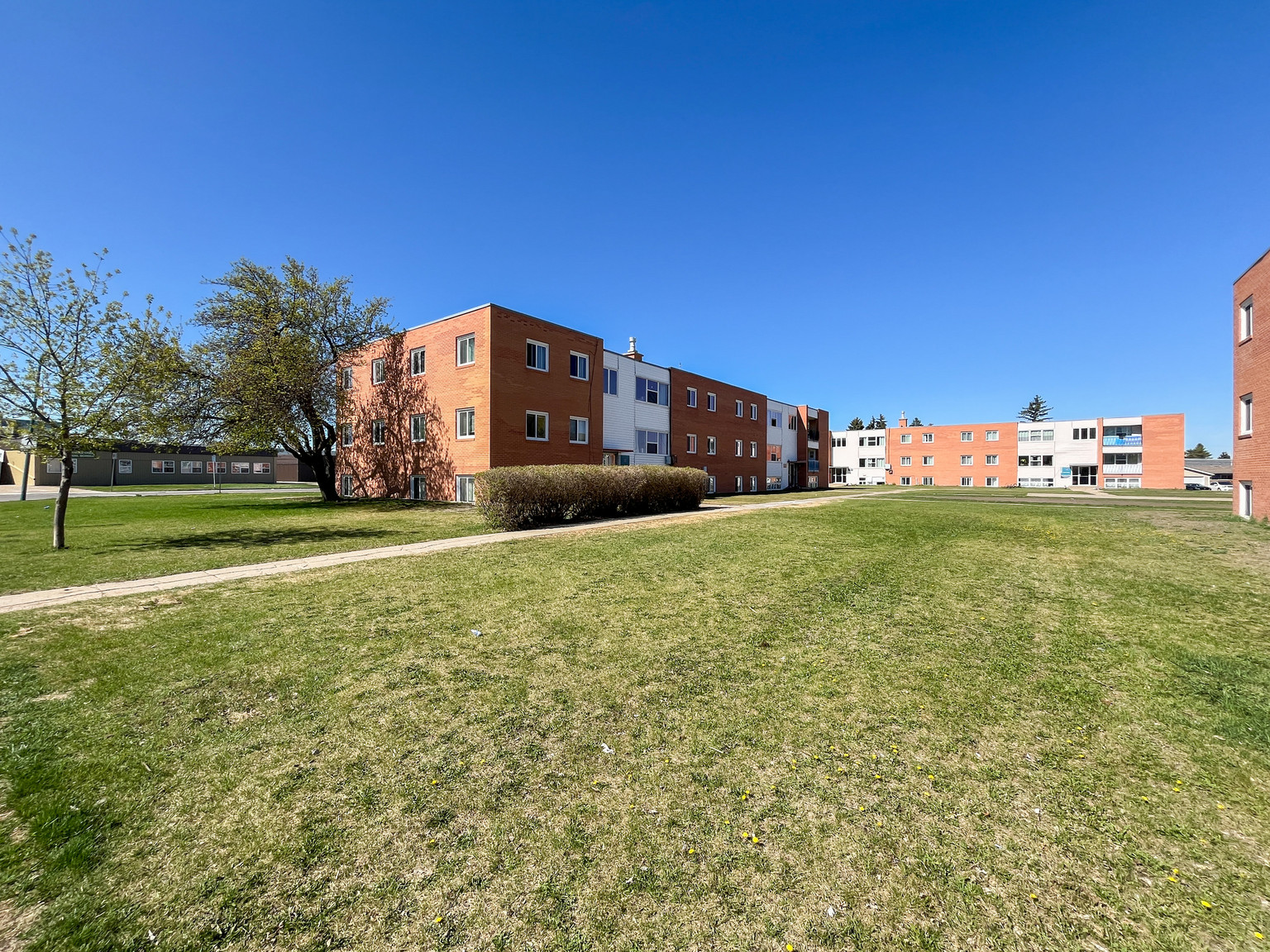 Greystone Court - Photo 10