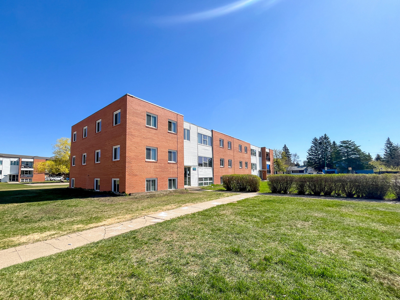 Greystone Court - Photo 14