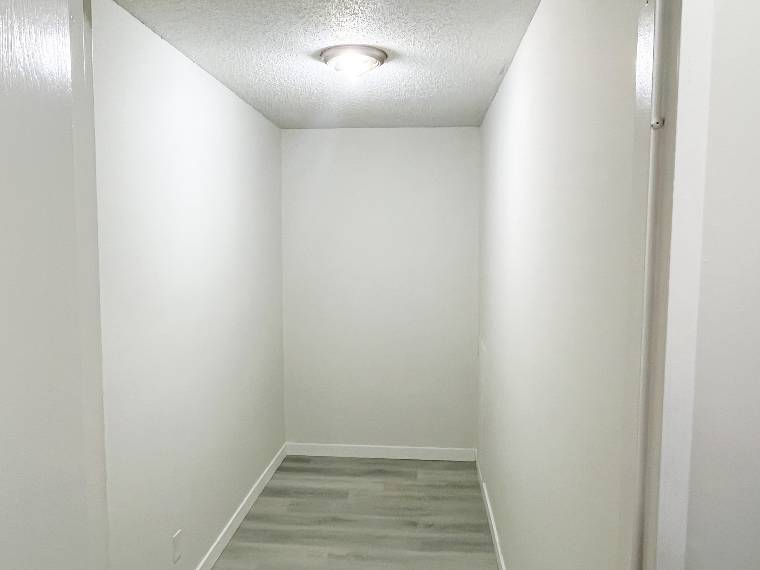 West Meadow Apartments - Photo 9