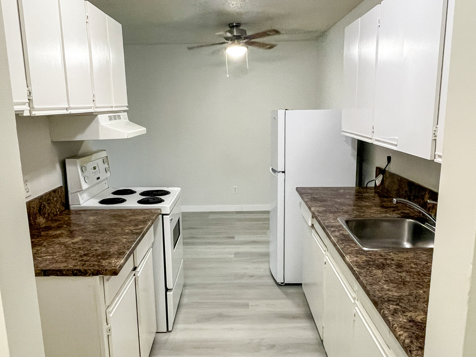 West Meadow Apartments - Photo 12