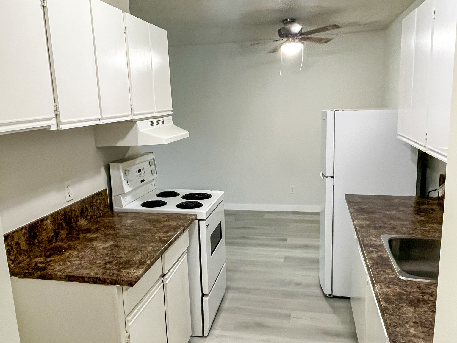 West Meadow Apartments - Photo 13