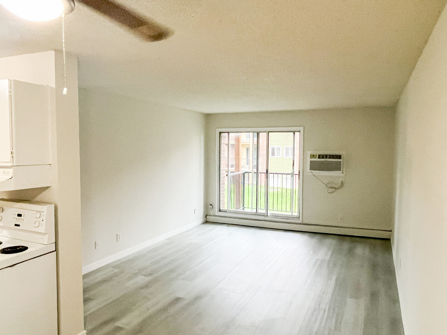 West Meadow Apartments - Photo 18