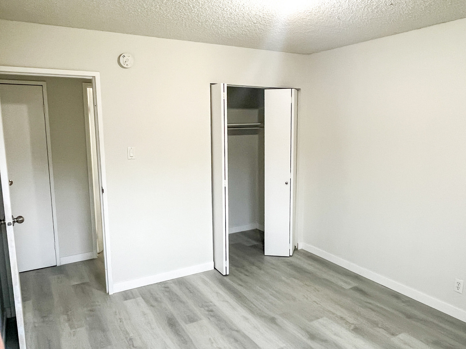West Meadow Apartments - Photo 24