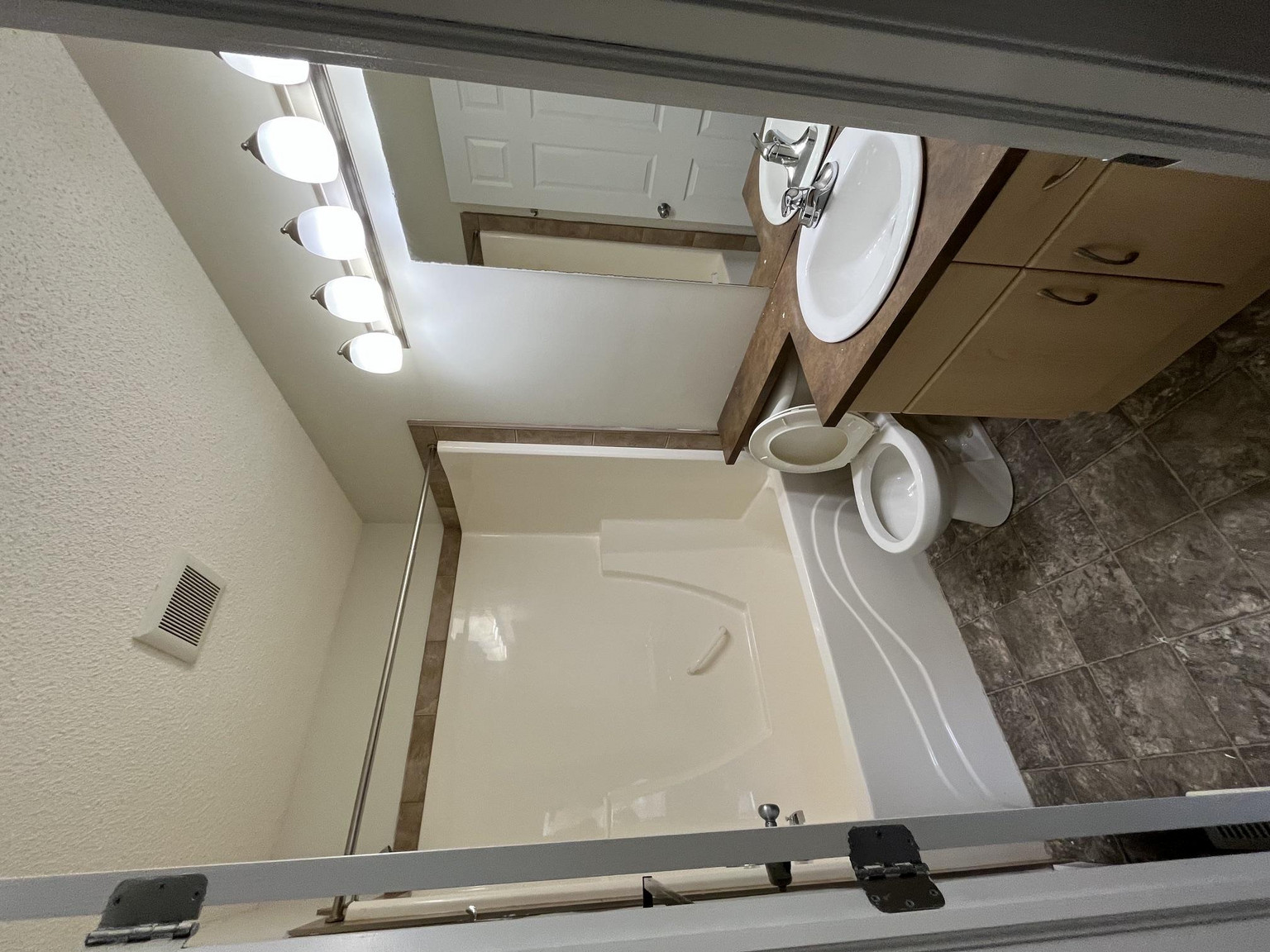 Youngstown Townhomes and Apartments - Photo 8