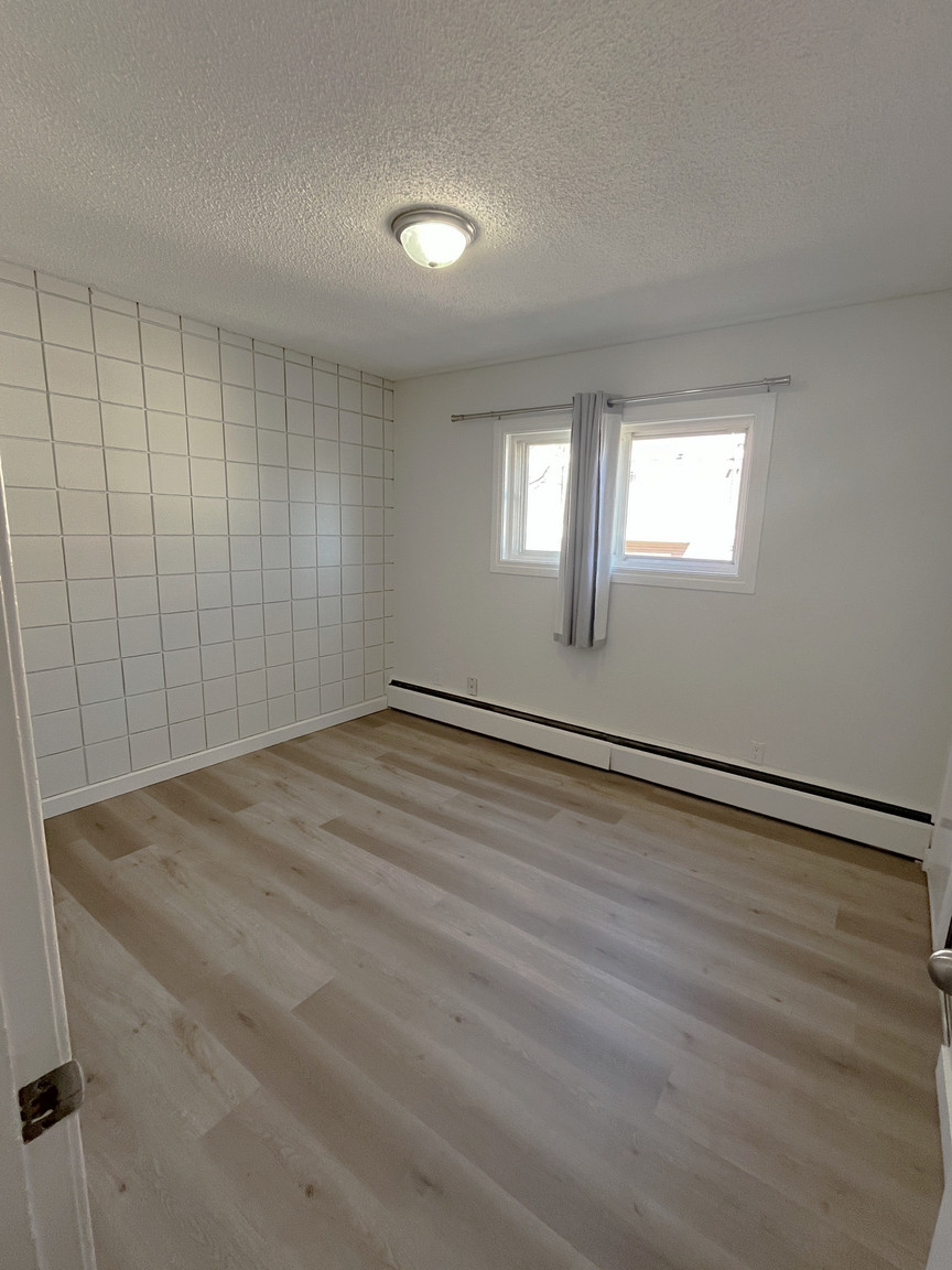 Youngstown Townhomes and Apartments - Photo 27