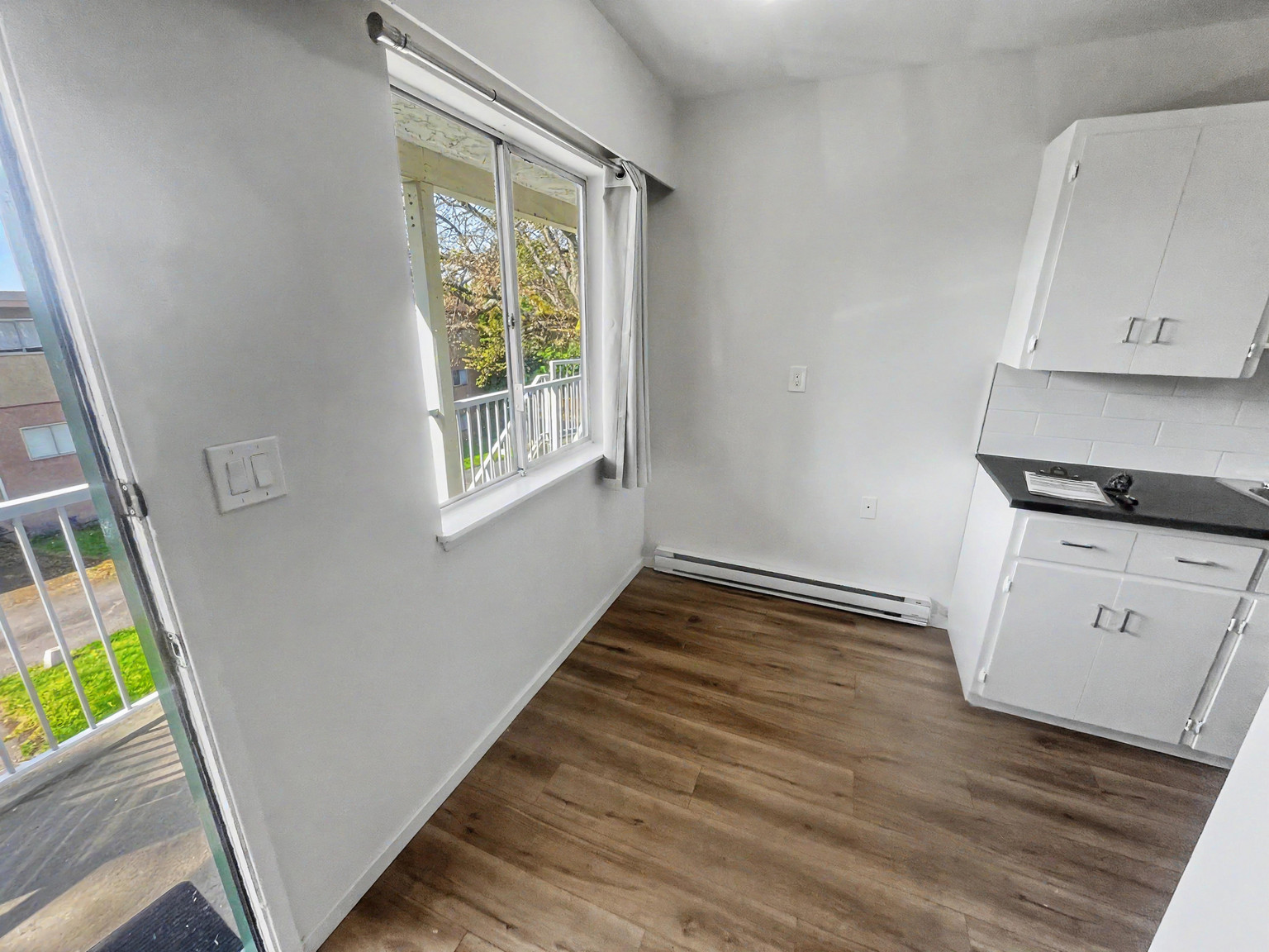 Mainstreet Victoria Garden Apartments - Photo 22