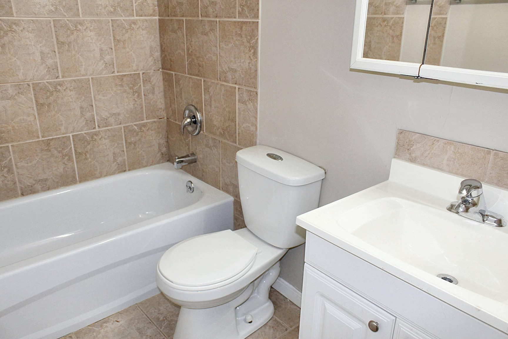 Villa Apartments - Photo 8