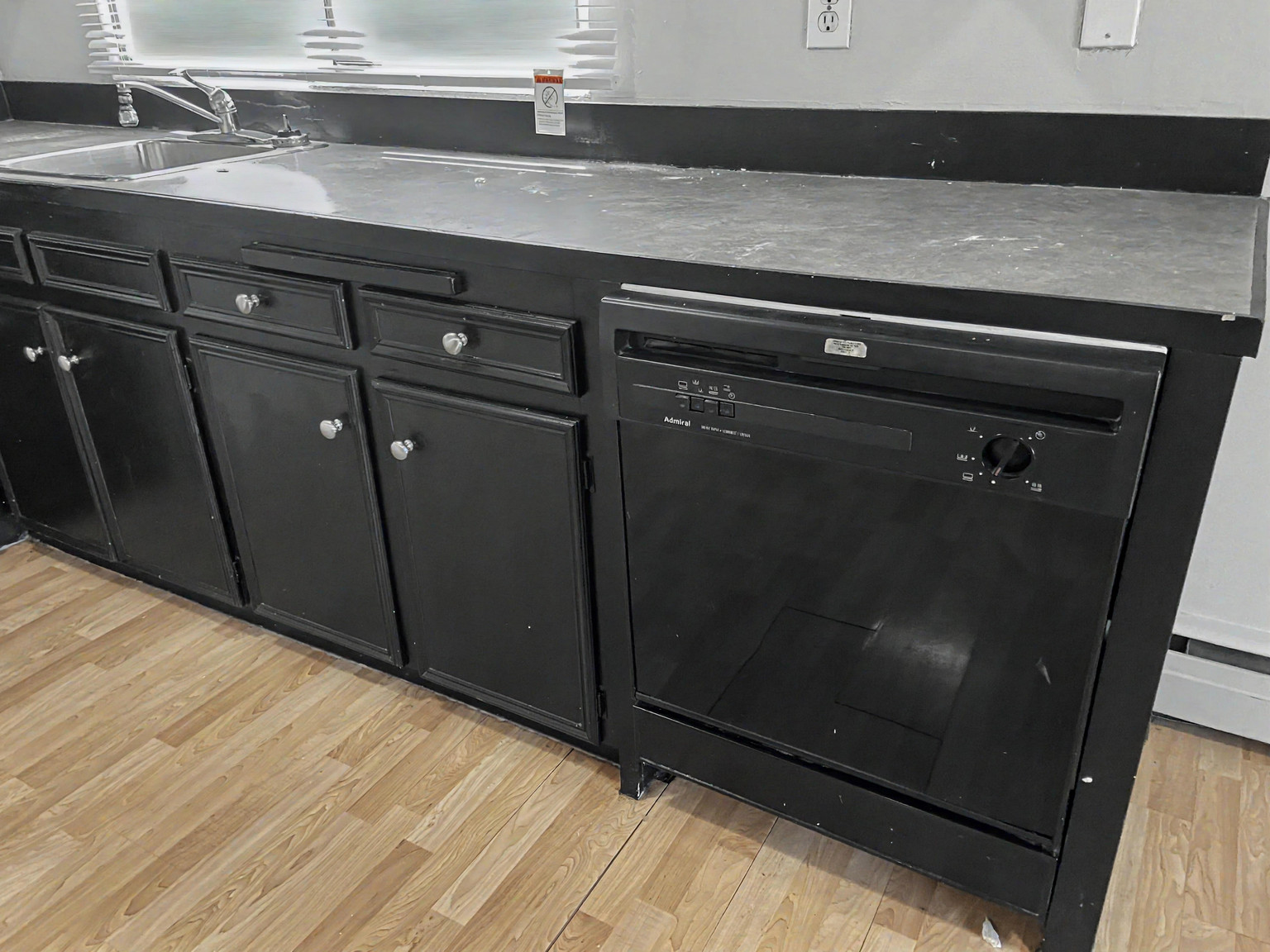Mount Royal Apartments - 1 bedroom 3