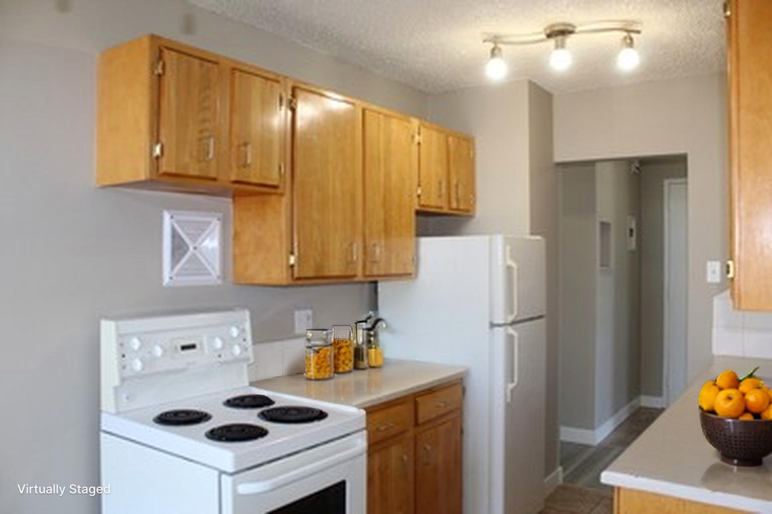 Elizabeth Manor Apartments - Bachelor 4