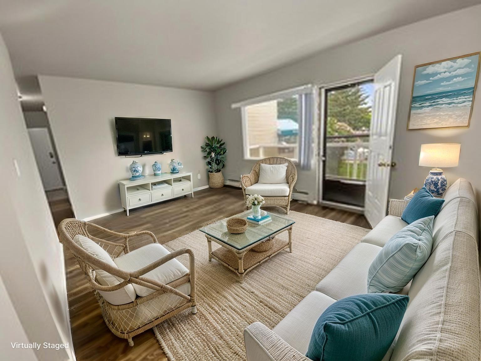 Riverside Estates Apartments - Bachelor 3