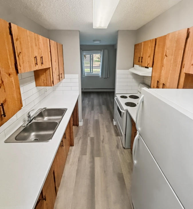 NAITside Court III Apartments - 1 Bedroom 2