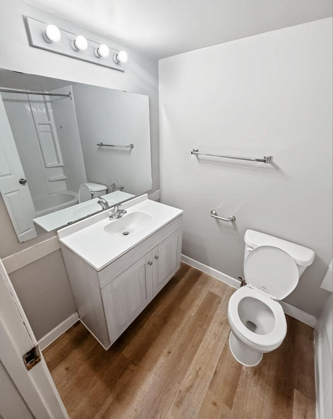 NAITside Court III Apartments - 1 Bedroom 5