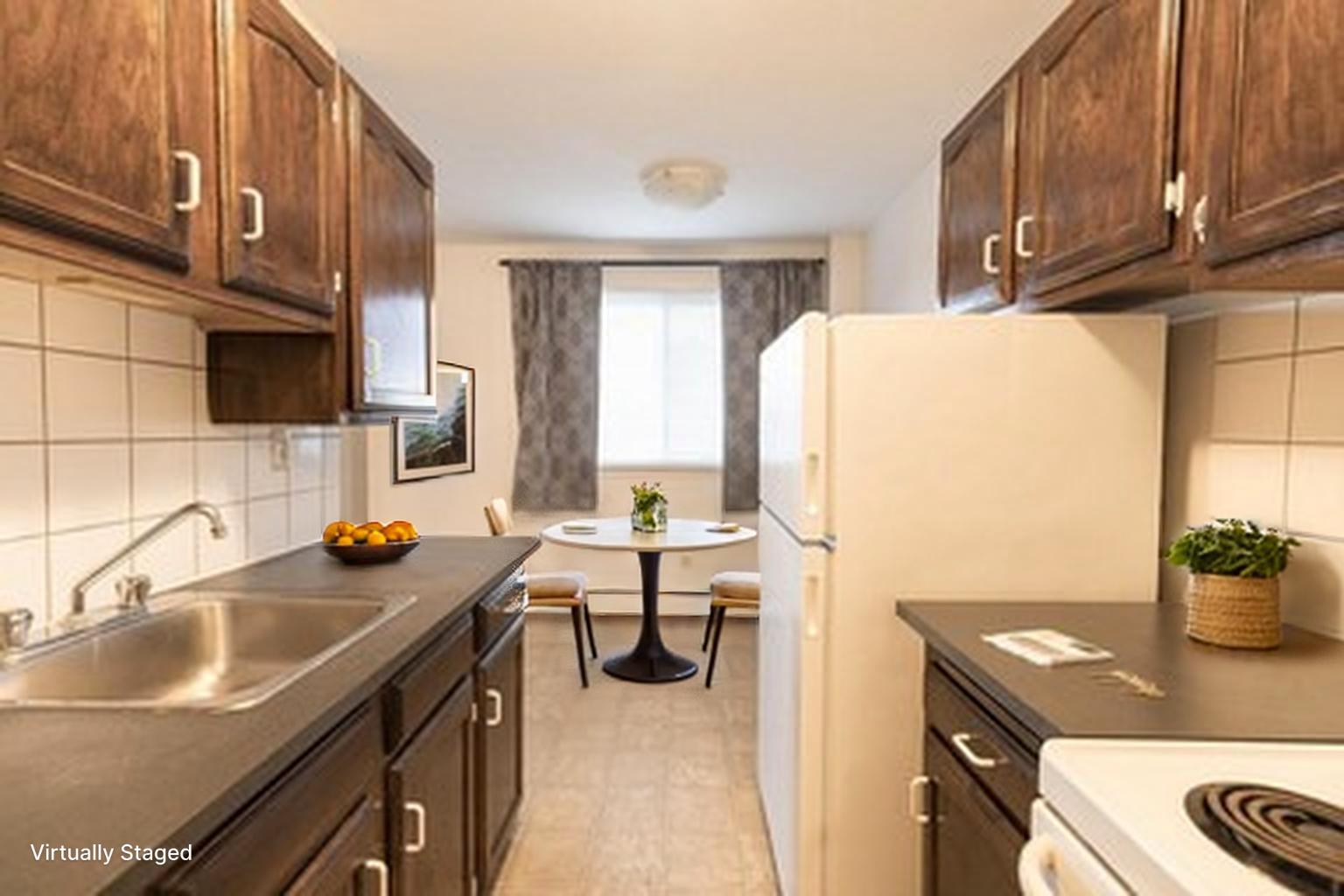College 1127 Apartments - 1 bedroom 5