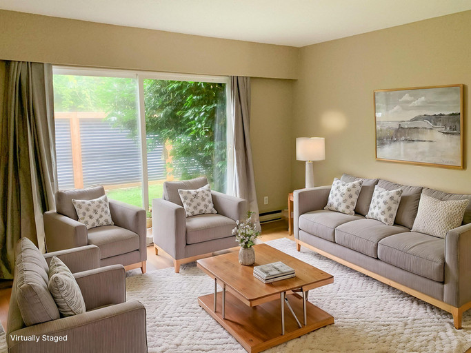 Mainstreet Garden Townhomes - Living Room