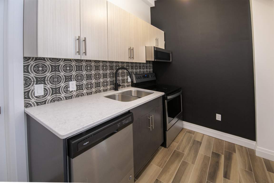 206 Central Unit #4