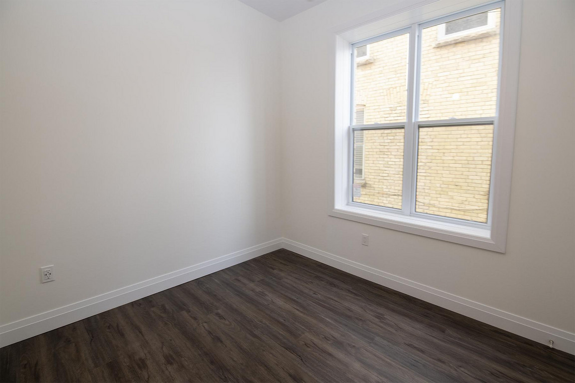 206 Central Unit #4