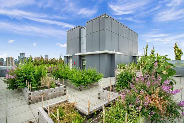 English Bay Residences  - Photo 88