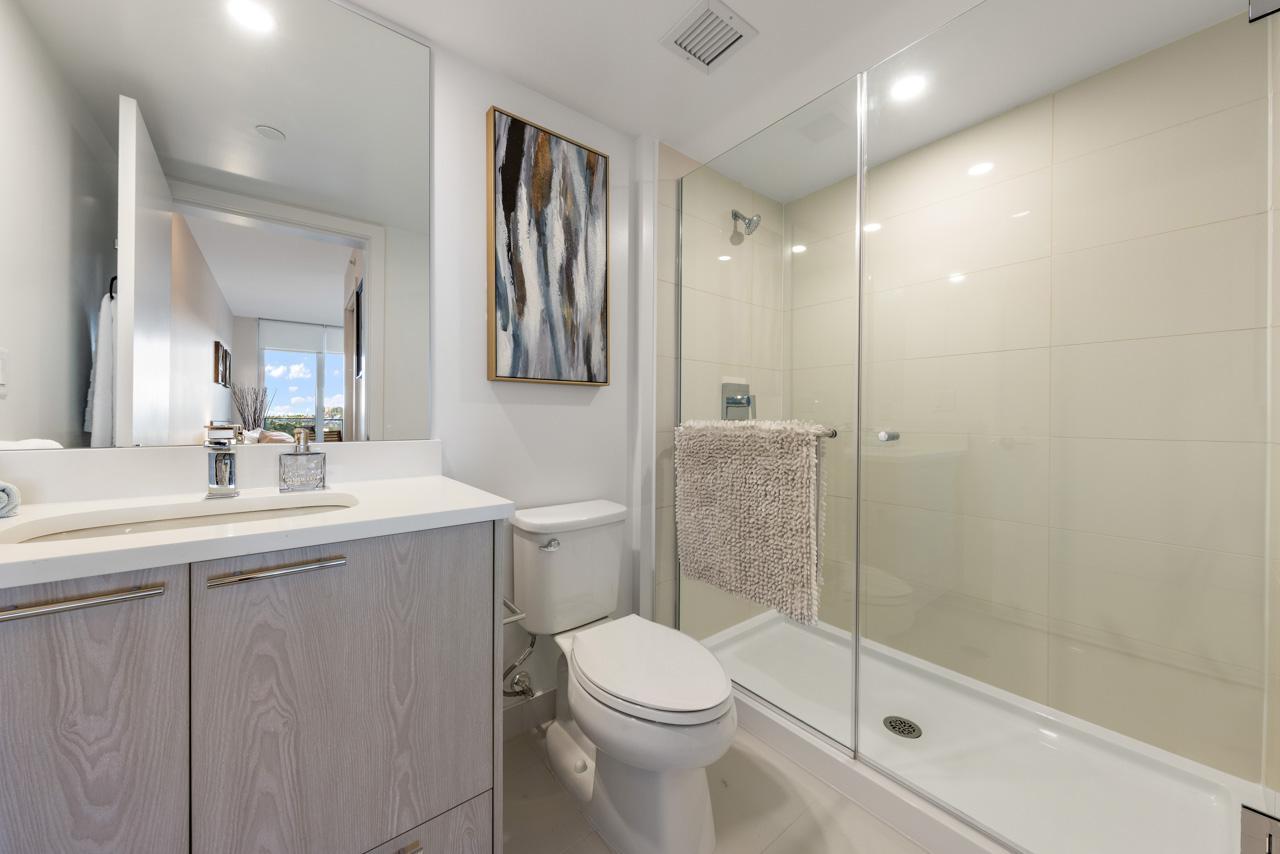 Arbutus Residences - Photo 87
