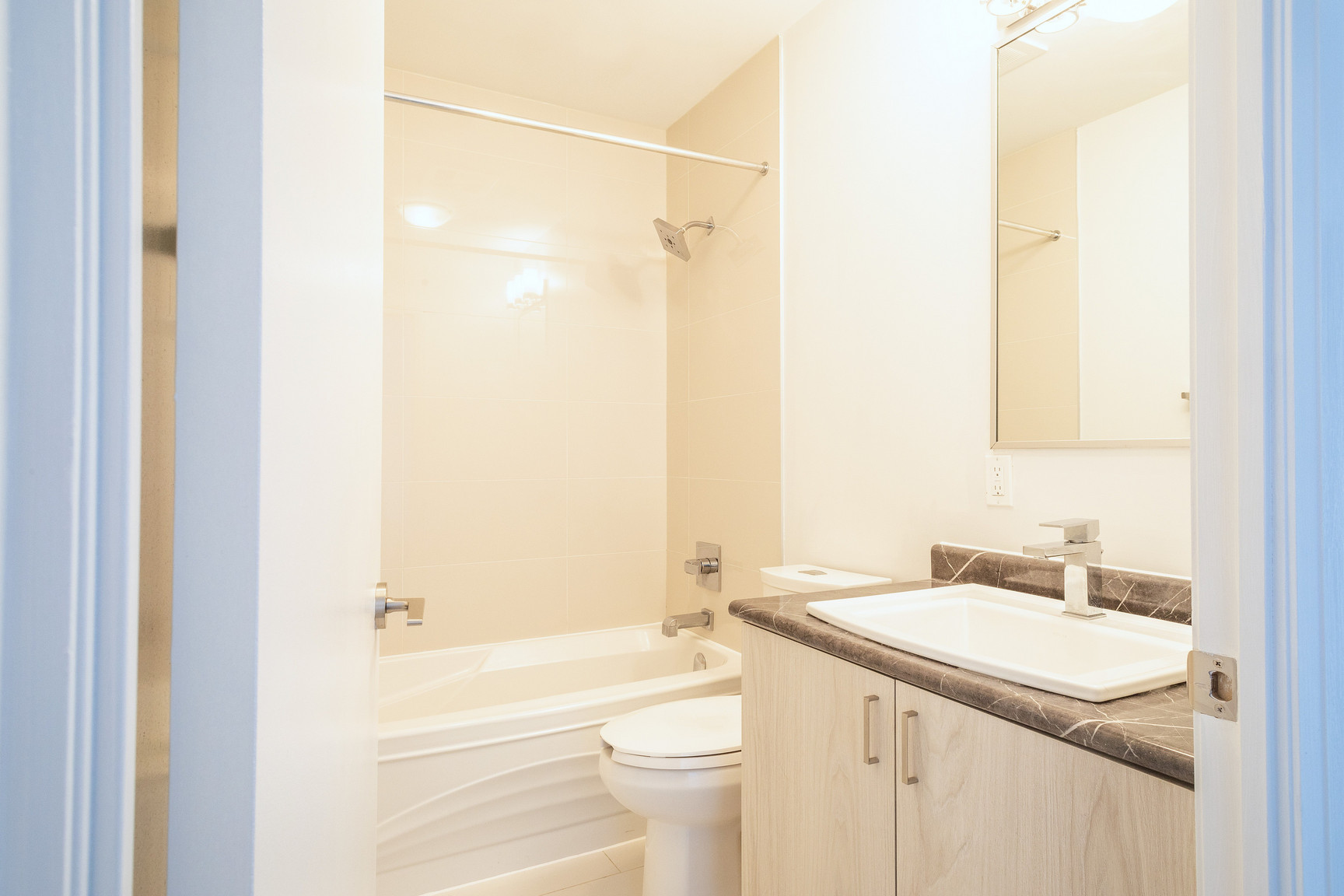 Bloor-Annex Residences - Photo 8