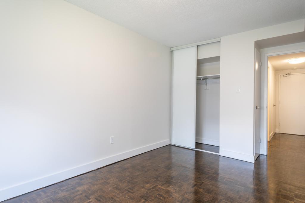 Gerrard Residences - Photo 11