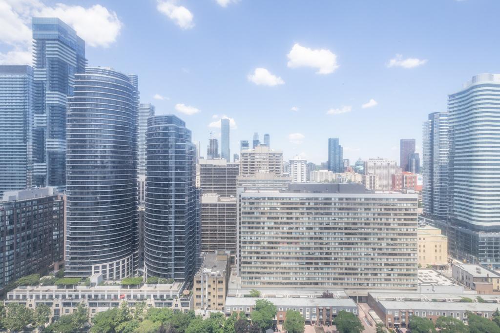Gerrard Residences - Photo 74