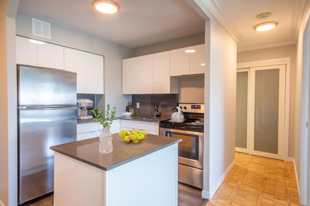Bloor-Yonge Residences - Photo 5