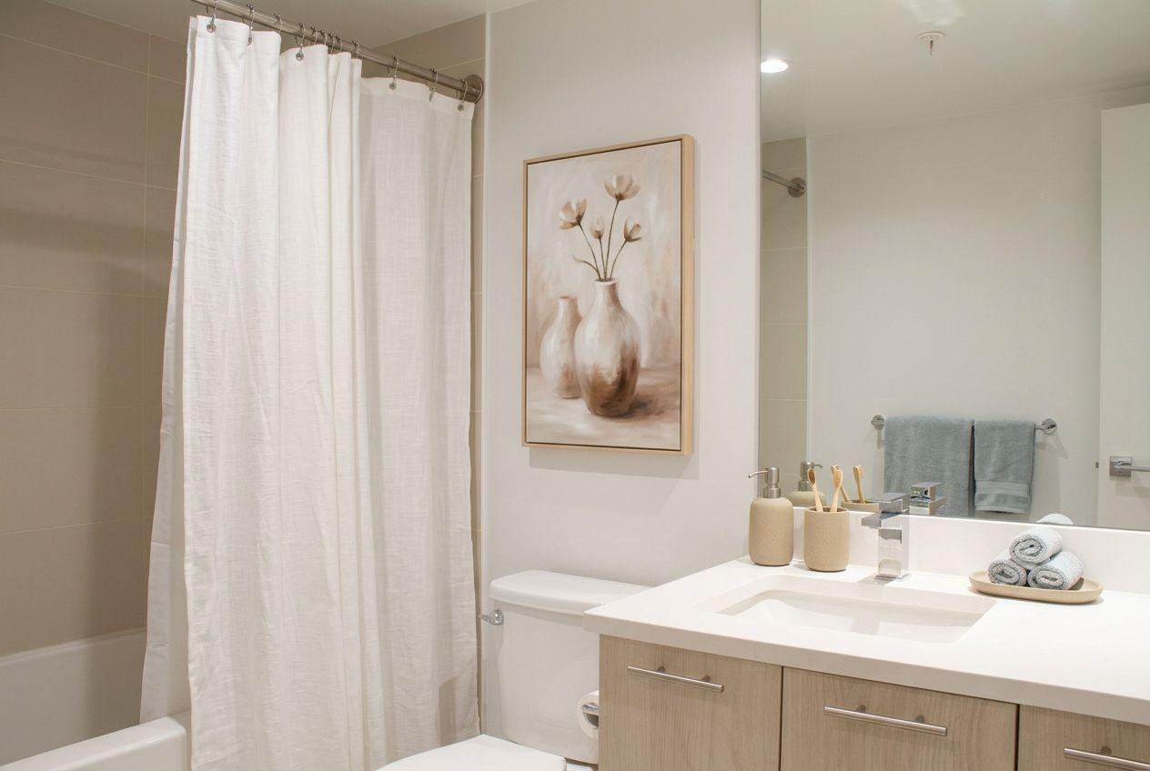 English Bay Residences  - Photo 20